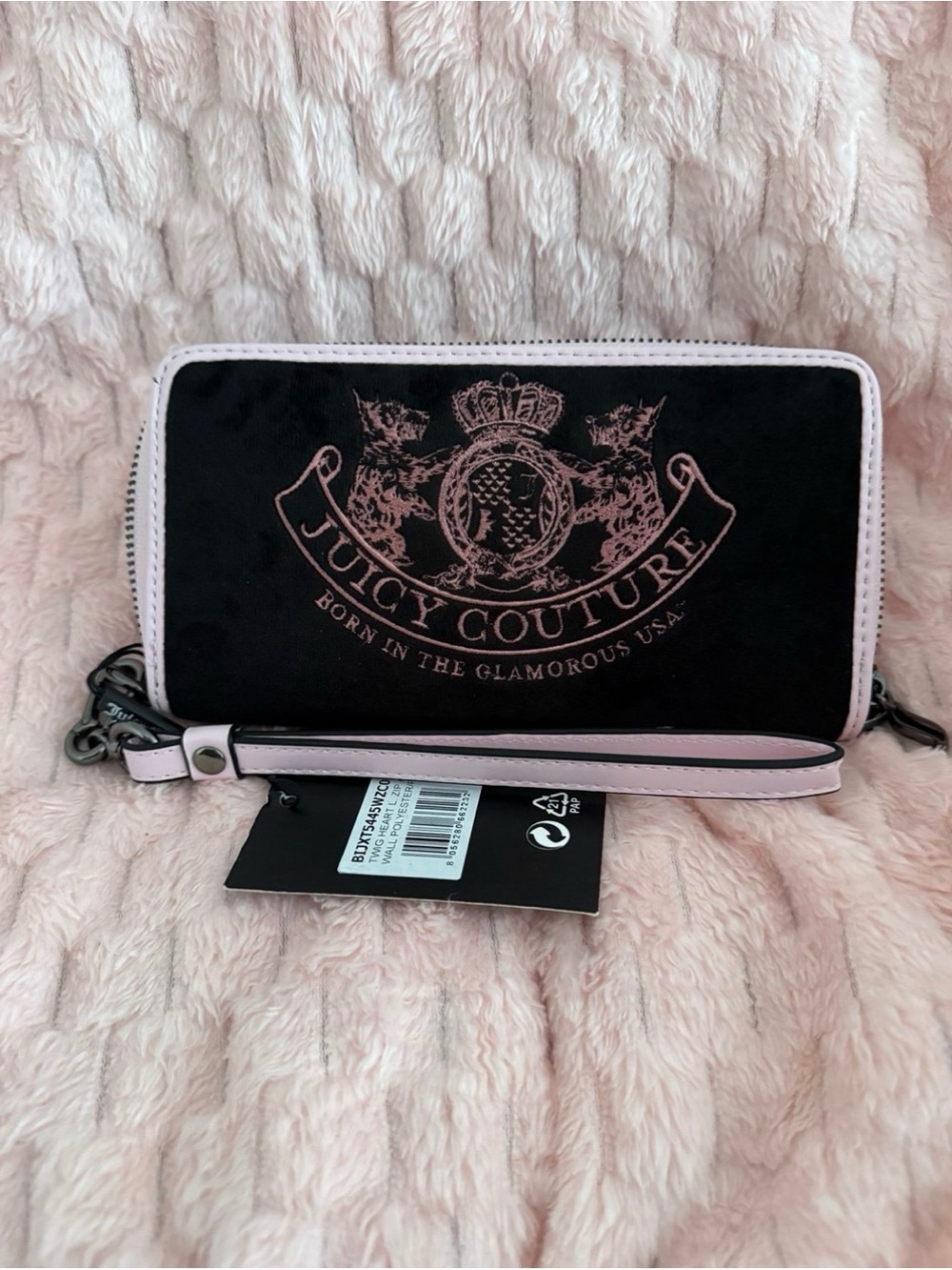 Juicy Couture Twig Dog
Wallet / Wristlet - UK
edition - Pink and Black - NWT!
